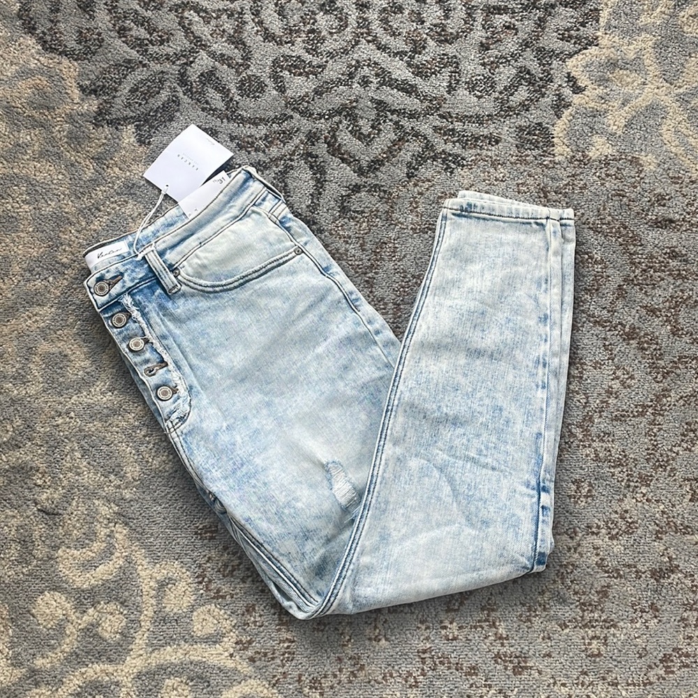 KanCan Light Wash Skinny Jeans